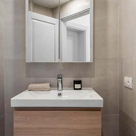 Domillion 2bdr Neworiental Free Park N2a12 *